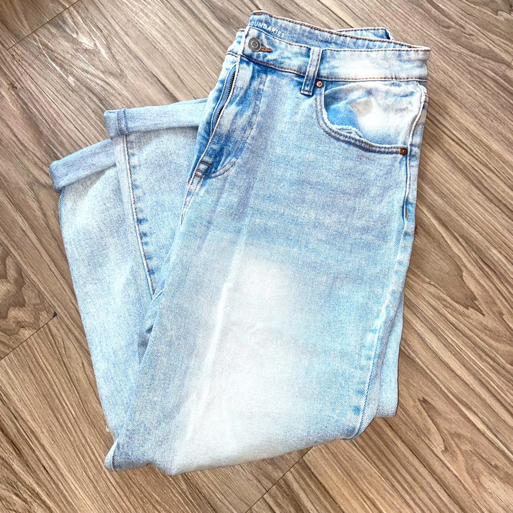(15) light denim jeans